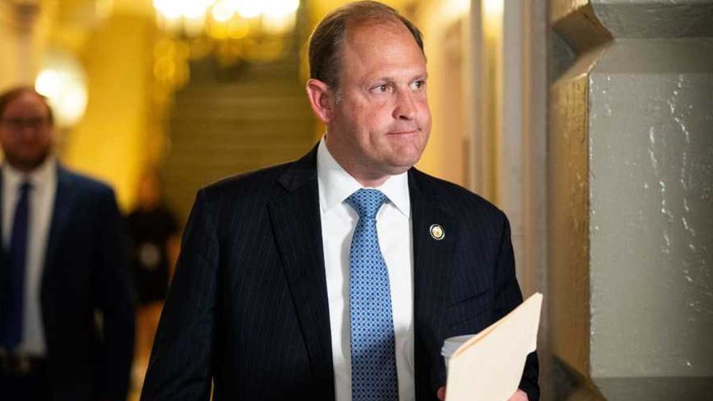 Kentucky 2026: Barr Wins, Faces Booker in November