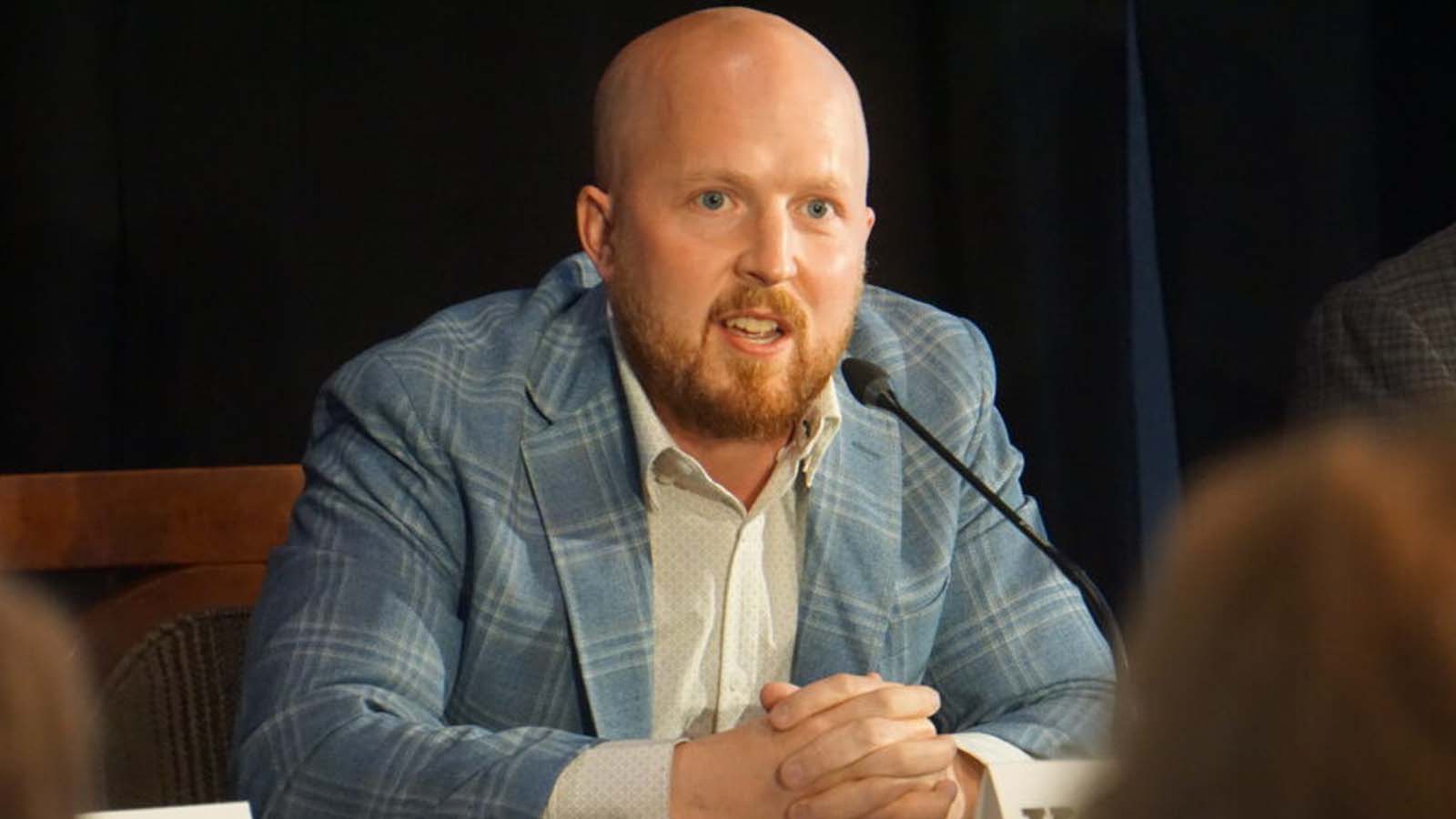 Alaska Governor Odds Swing Toward Kreiss-Tomkins
