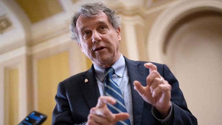 Senate Odds Shorten To -200 For Democrats At 25 Days Out
